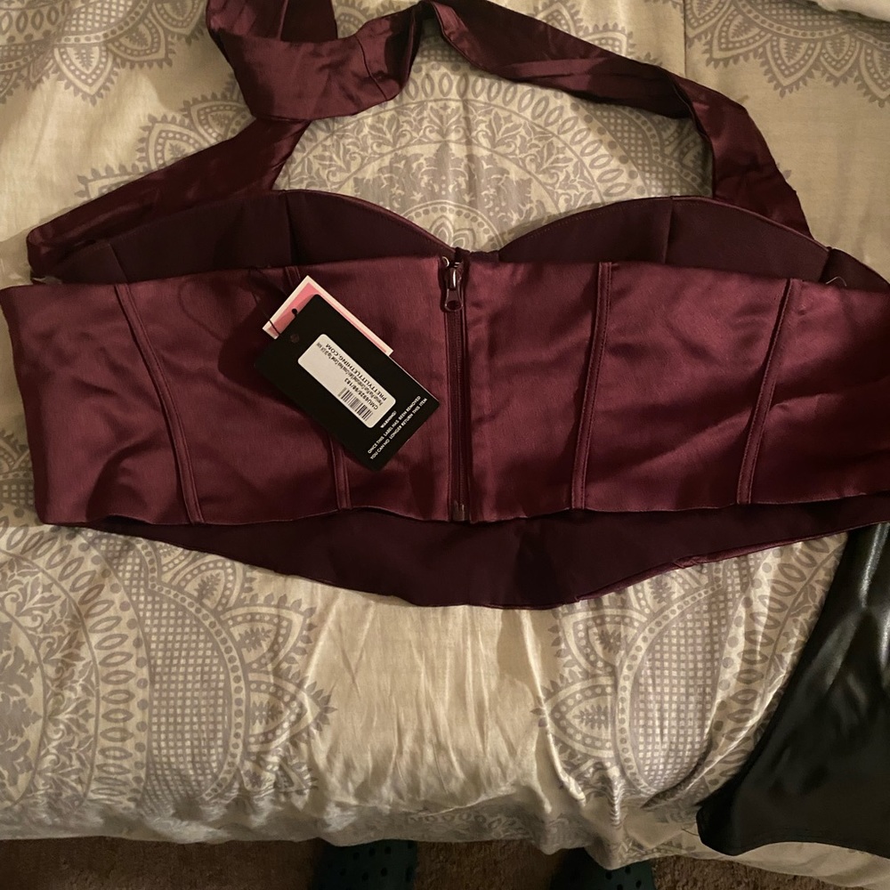 Dark purple criss cross corset - Picture 2 of 2